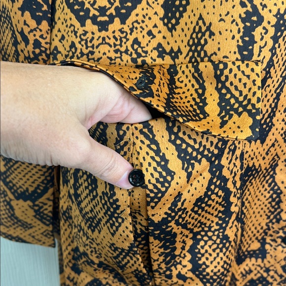 Zara - NWT Snakeskin Gold Black Button Down Two Pocket Long Sleeve Maxi Medium - Picture 7 of 13